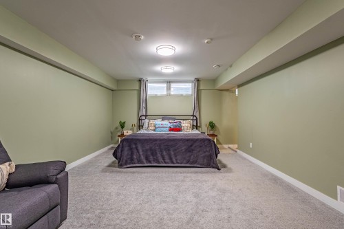 38 Gresham Boulevard, St. Albert, AB - Indoor Photo Showing Bedroom