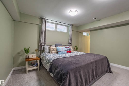 38 Gresham Boulevard, St. Albert, AB - Indoor Photo Showing Bedroom