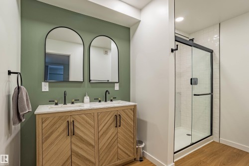 38 Gresham Boulevard, St. Albert, AB - Indoor Photo Showing Bathroom