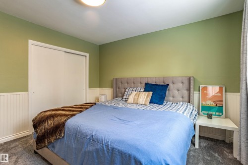 38 Gresham Boulevard, St. Albert, AB - Indoor Photo Showing Bedroom