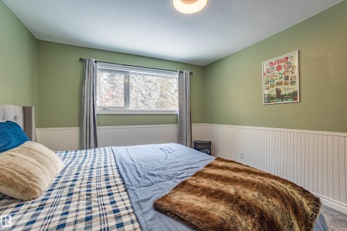 38 Gresham Boulevard, St. Albert, AB - Indoor Photo Showing Bedroom