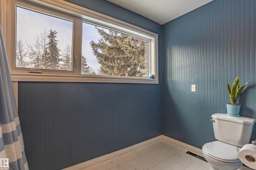 38 Gresham Boulevard, St. Albert, AB - Indoor