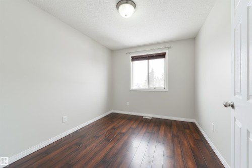114 Hartwick Loop, Spruce Grove, AB - Indoor Photo Showing Other Room