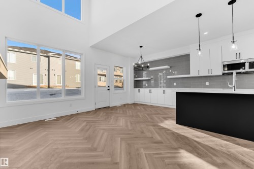 3608 40 Avenue, Beaumont, AB - Indoor Photo Showing Kitchen With Upgraded Kitchen