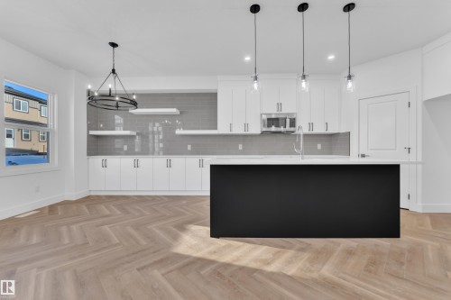 3608 40 Avenue, Beaumont, AB - Indoor Photo Showing Kitchen With Upgraded Kitchen