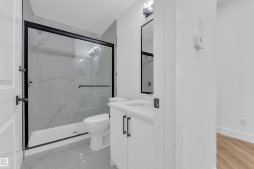 3608 40 Avenue, Beaumont, AB - Indoor Photo Showing Bathroom