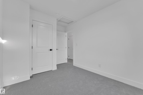 3608 40 Avenue, Beaumont, AB - Indoor Photo Showing Other Room