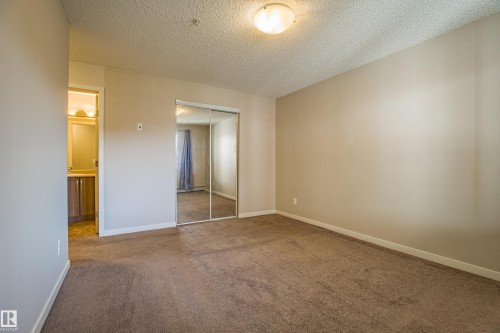 211 1820 Rutherford Road, Edmonton, AB - Indoor Photo Showing Other Room