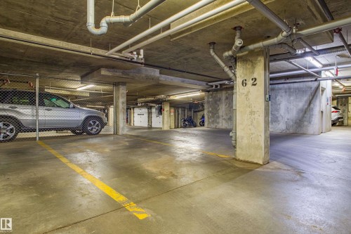 211 1820 Rutherford Road, Edmonton, AB - Indoor Photo Showing Garage
