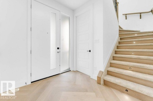 16840 33 Avenue, Edmonton, AB - Indoor Photo Showing Other Room