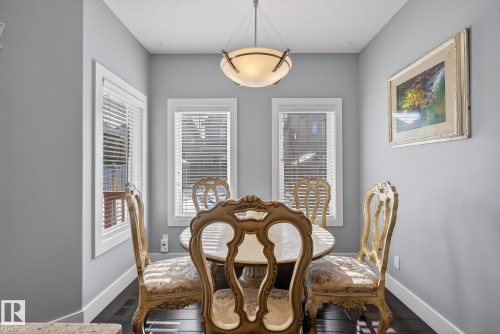 1519 Chapman Way, Edmonton, AB - Indoor Photo Showing Dining Room