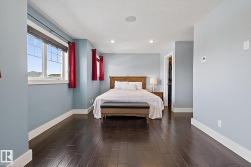 1519 Chapman Way, Edmonton, AB - Indoor Photo Showing Bedroom
