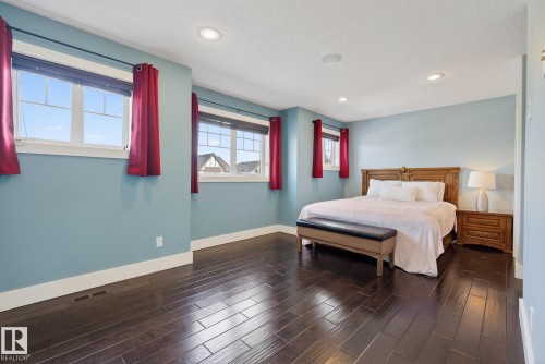 1519 Chapman Way, Edmonton, AB - Indoor Photo Showing Bedroom