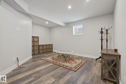 1519 Chapman Way, Edmonton, AB - Indoor Photo Showing Other Room