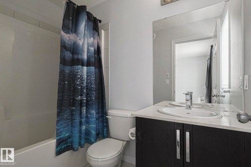 31 20 Augustine Crescent, Sherwood Park, AB - Indoor Photo Showing Bathroom