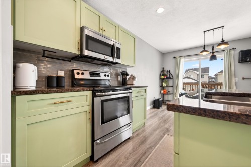 48 Sierra Wynd, Fort Saskatchewan, AB - Indoor Photo Showing Kitchen With Stainless Steel Kitchen