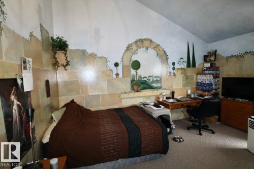 2 8325 Rowland Road, Edmonton, AB - Indoor Photo Showing Office