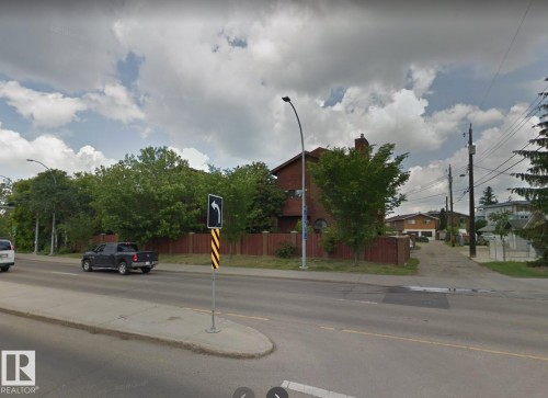 2 8325 Rowland Road, Edmonton, AB - Outdoor