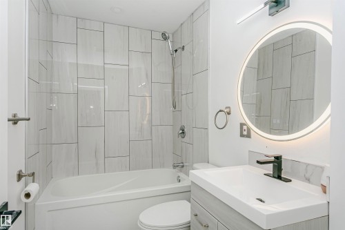Full bathroom with vanity and tub / shower combination - 13520 113A Street, Edmonton, AB - Indoor Photo Showing Bathroom