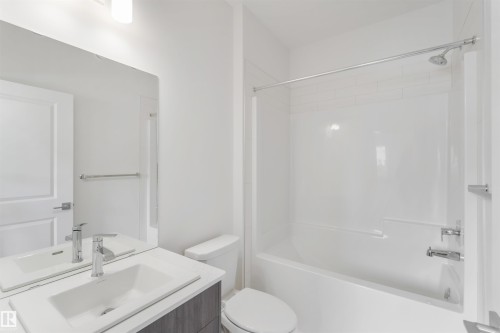 Full bathroom with vanity and bathing tub / shower combination - 2467 Alces Link Link, Edmonton, AB - Indoor Photo Showing Bathroom