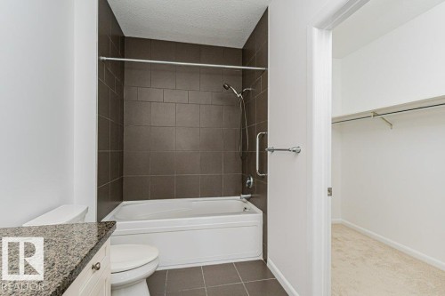 302 160 Magrath Road, Edmonton, AB - Indoor Photo Showing Bathroom