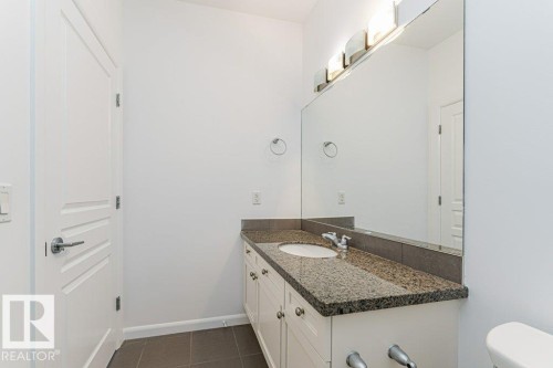 302 160 Magrath Road, Edmonton, AB - Indoor Photo Showing Bathroom