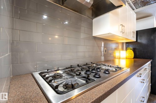 3859 85 Street, Edmonton, AB - Indoor Photo Showing Kitchen