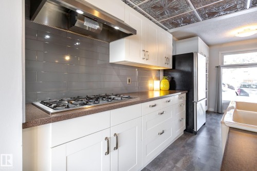3859 85 Street, Edmonton, AB - Indoor Photo Showing Kitchen