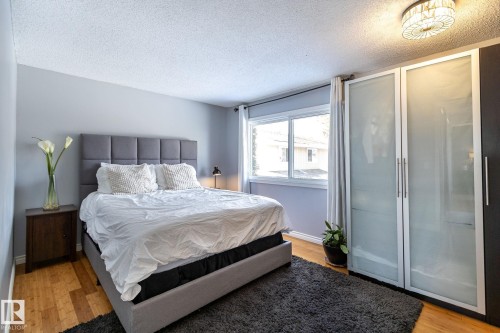 3859 85 Street, Edmonton, AB - Indoor Photo Showing Bedroom