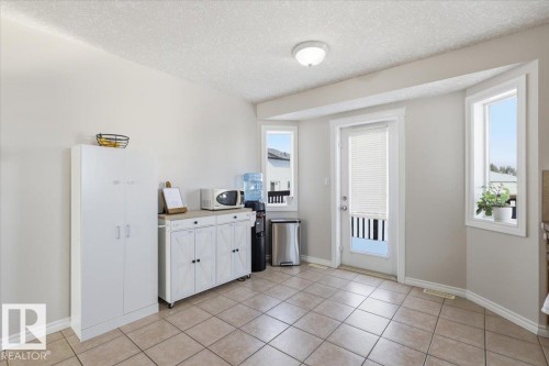 4808 52 Avenue, Thorsby, AB - Indoor