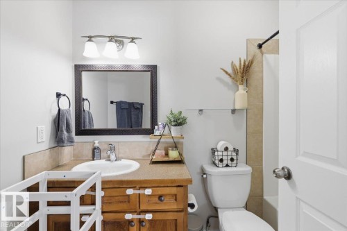 4808 52 Avenue, Thorsby, AB - Indoor Photo Showing Bathroom