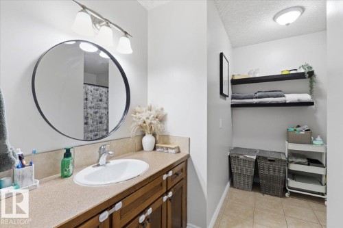 4808 52 Avenue, Thorsby, AB - Indoor Photo Showing Bathroom