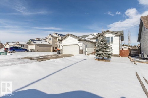 4808 52 Avenue, Thorsby, AB - Outdoor With Facade
