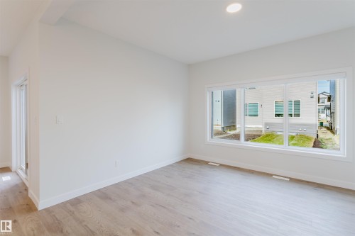 358 Bluff Cove, Leduc, AB - Indoor Photo Showing Other Room