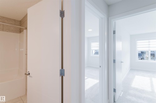 358 Bluff Cove, Leduc, AB - Indoor Photo Showing Other Room