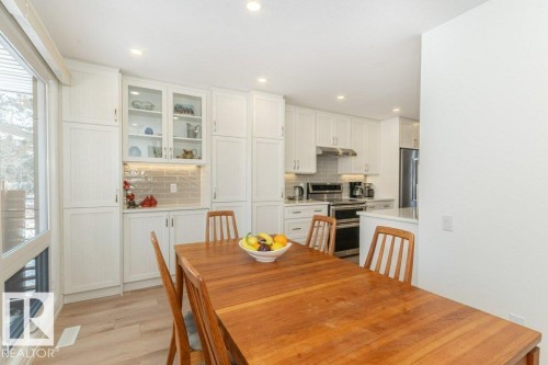 Great for family gatherings - 88 Hearthstone Nw, Edmonton, AB - Indoor Photo Showing Dining Room
