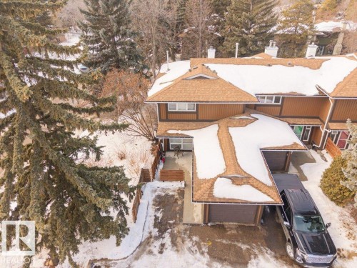 Surrounded by trees and close to nature! - 88 Hearthstone Nw, Edmonton, AB - Outdoor