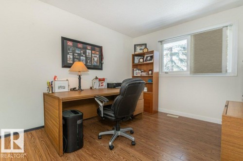 currently used as an office - 88 Hearthstone Nw, Edmonton, AB - Indoor Photo Showing Office