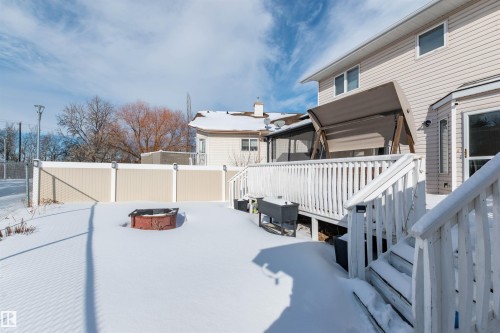 330 Huffman Crescent, Edmonton, AB - Outdoor With Deck Patio Veranda