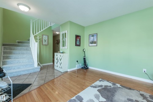 330 Huffman Crescent, Edmonton, AB - Indoor
