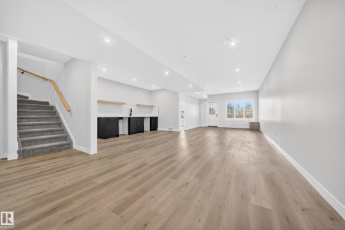 3325 Chickadee Drive, Edmonton, AB - Indoor Photo Showing Other Room