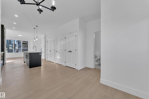 283 Munn Way, Leduc, AB - Indoor Photo Showing Other Room