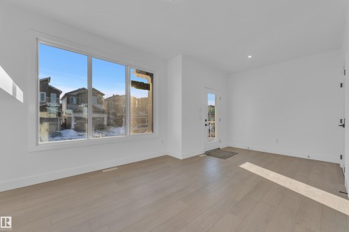 283 Munn Way, Leduc, AB - Indoor Photo Showing Other Room
