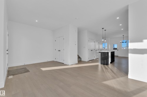 283 Munn Way, Leduc, AB - Indoor Photo Showing Other Room