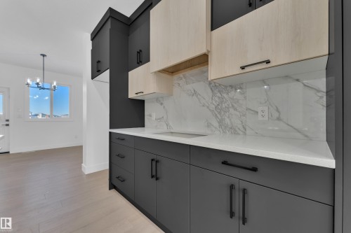 283 Munn Way, Leduc, AB - Indoor Photo Showing Other Room