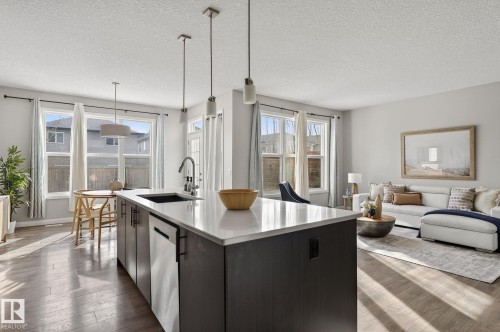 22921 94A Avenue, Edmonton, AB - Indoor