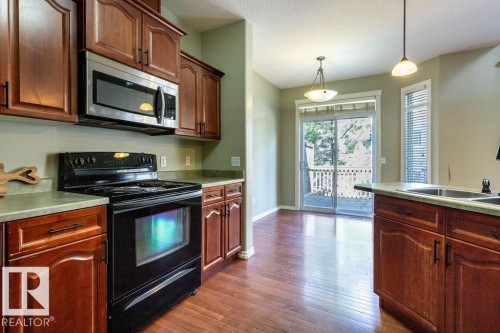 11546 11 Avenue, Edmonton, AB - Indoor Photo Showing Kitchen