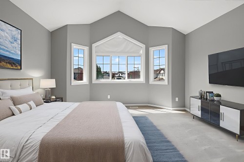 Bedroom featuring baseboards - 11546 11 Avenue, Edmonton, AB - Indoor Photo Showing Bedroom