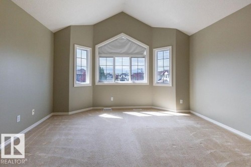 11546 11 Avenue, Edmonton, AB - Indoor Photo Showing Other Room