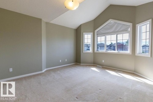 11546 11 Avenue, Edmonton, AB - Indoor Photo Showing Other Room